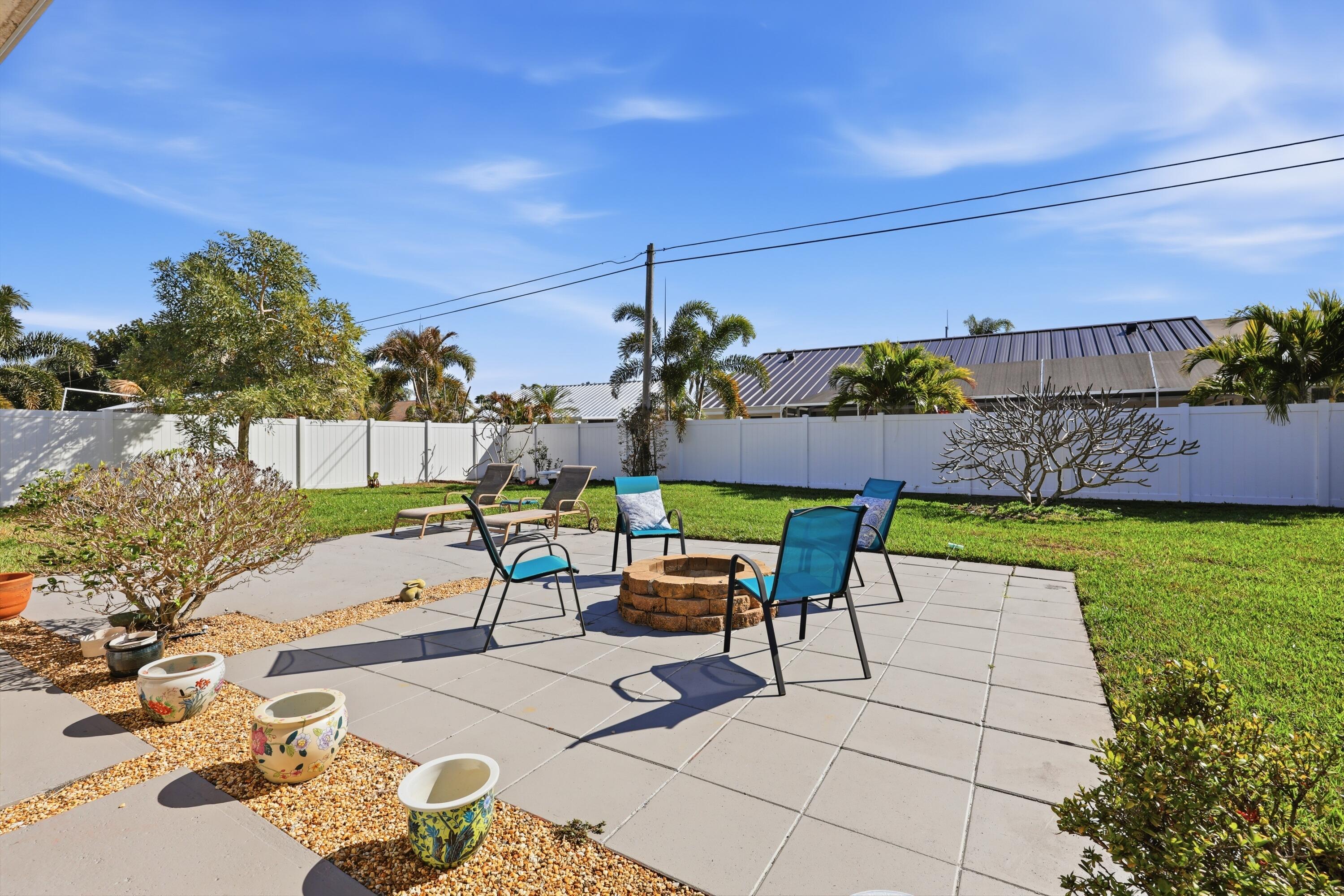 305 Circle East Jupiter, FL 33458 - Photo 30 of 36 Open Patio