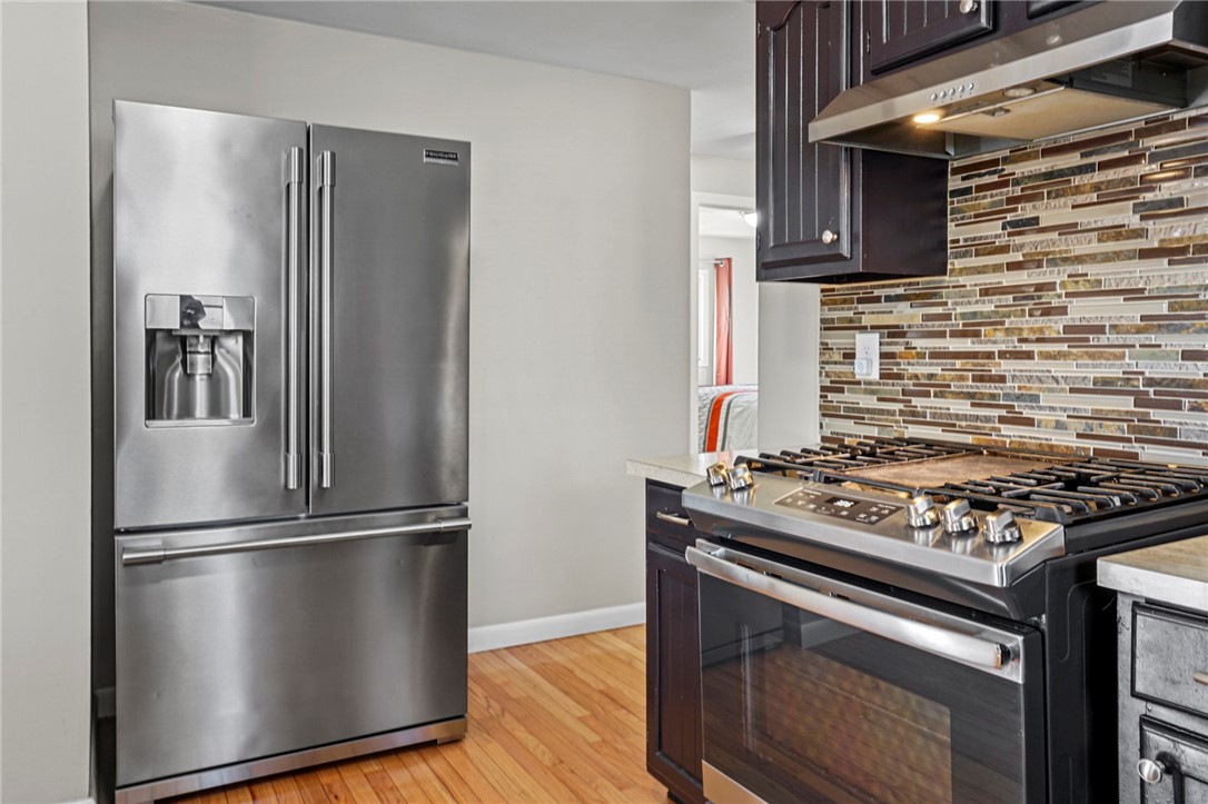 32 Ordway Street Pawtucket, RI 02861 - Photo 11 of 38