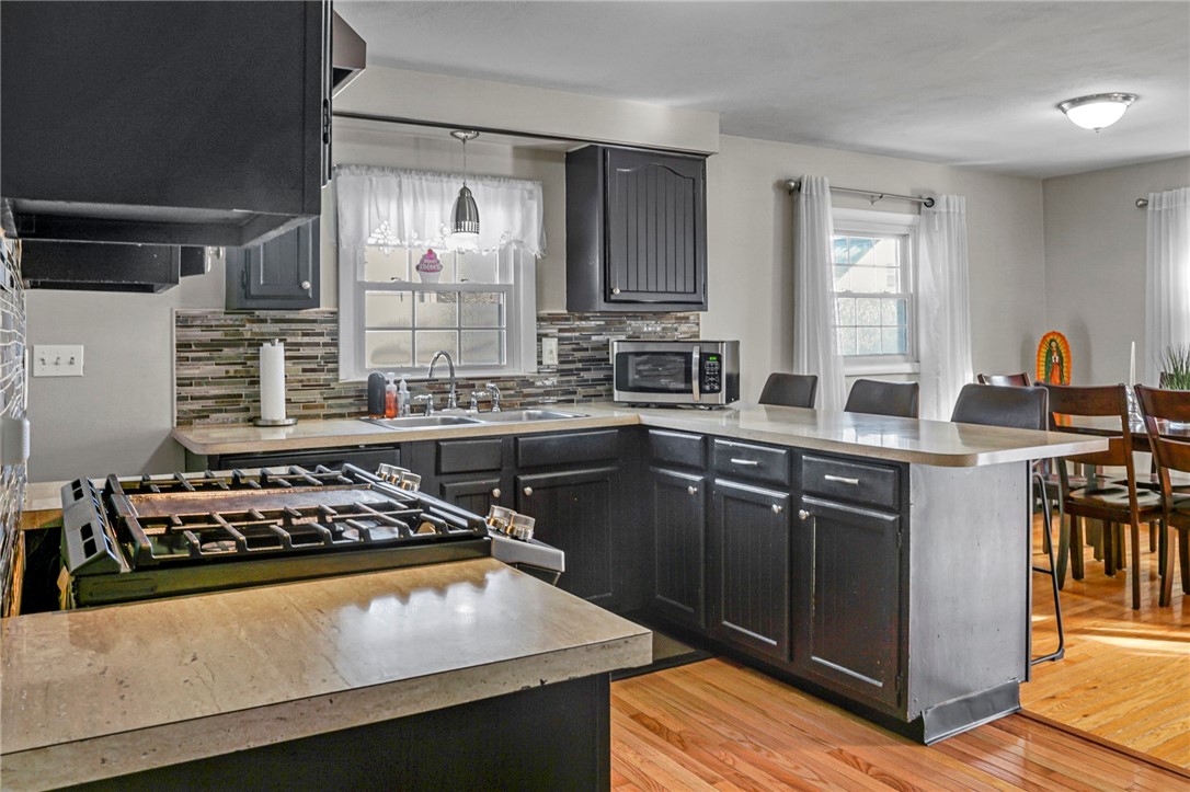 32 Ordway Street Pawtucket, RI 02861 - Photo 12 of 38