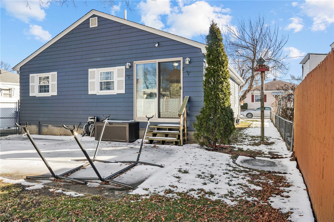 32 Ordway Street Pawtucket, RI 02861 - Photo 30 of 38