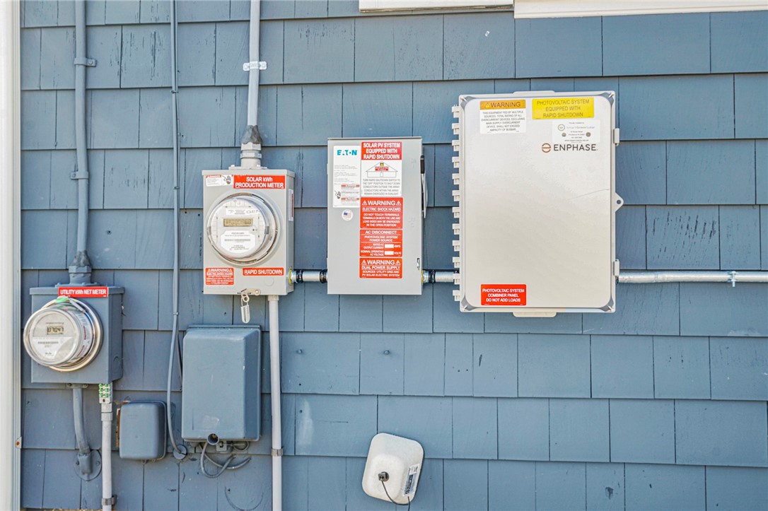 32 Ordway Street Pawtucket, RI 02861 - Photo 34 of 38