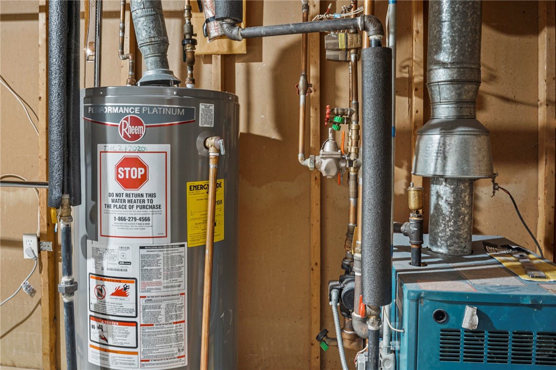 32 Ordway Street Pawtucket, RI 02861 - Photo 35 of 38