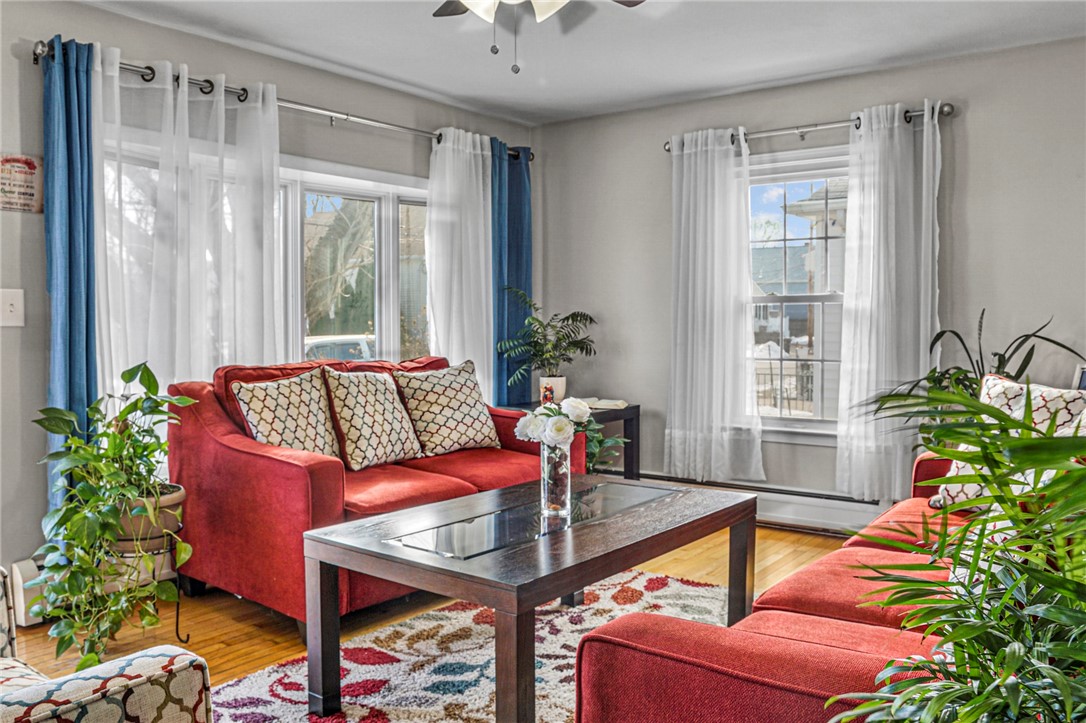 32 Ordway Street Pawtucket, RI 02861 - Photo 5 of 38