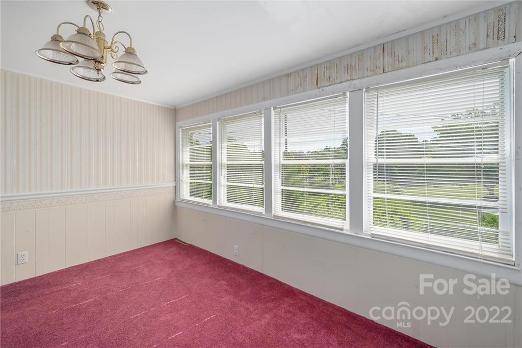 6700 Lineberger Road Sherrills Ford, NC 28673 - Photo 17 of 25 a view of empty room with window