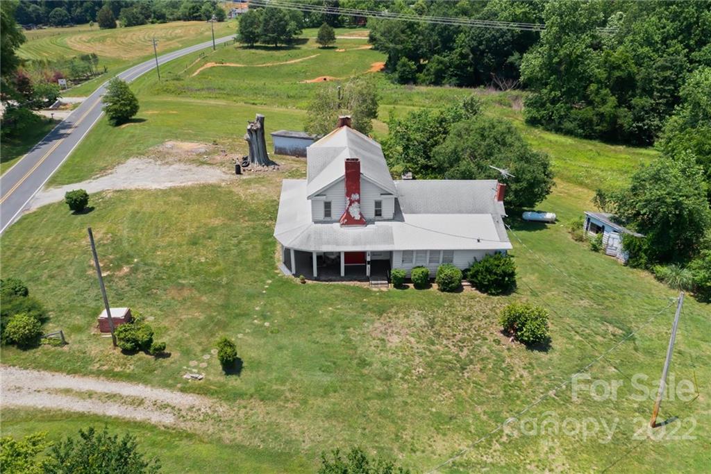 6700 Lineberger Road Sherrills Ford, NC 28673 - Photo 3 of 25 a aerial view of a house with a yard