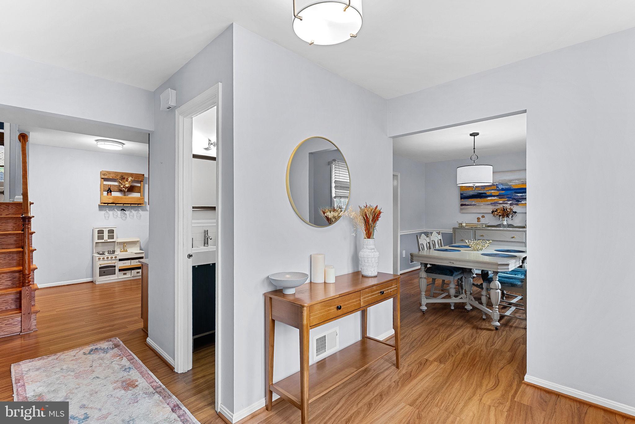 7306 Reservation Drive Springfield, VA 22153 - Photo 5 of 56