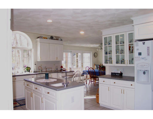 45 Teresa Road Hopkinton, MA 01748 - Photo 2 of 13 Gallery Image 2