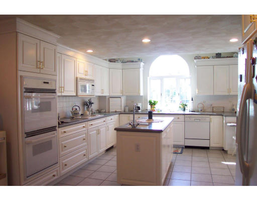 45 Teresa Road Hopkinton, MA 01748 - Photo 3 of 13 Gallery Image 3
