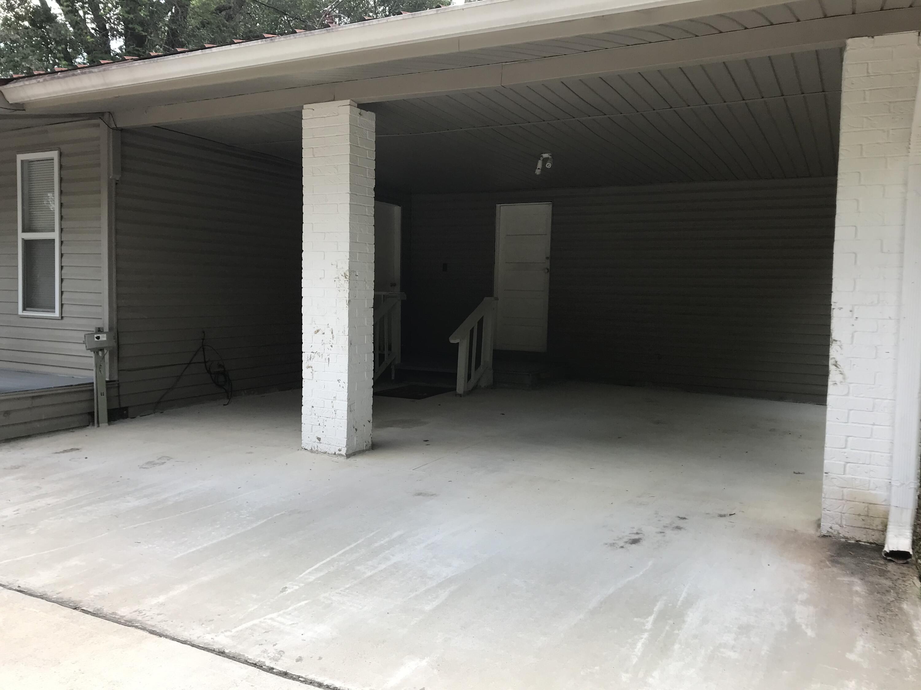 5098 Galiver Cutoff, Unit A Baker, FL 32531 - Photo 7 of 8 a view of room with window
