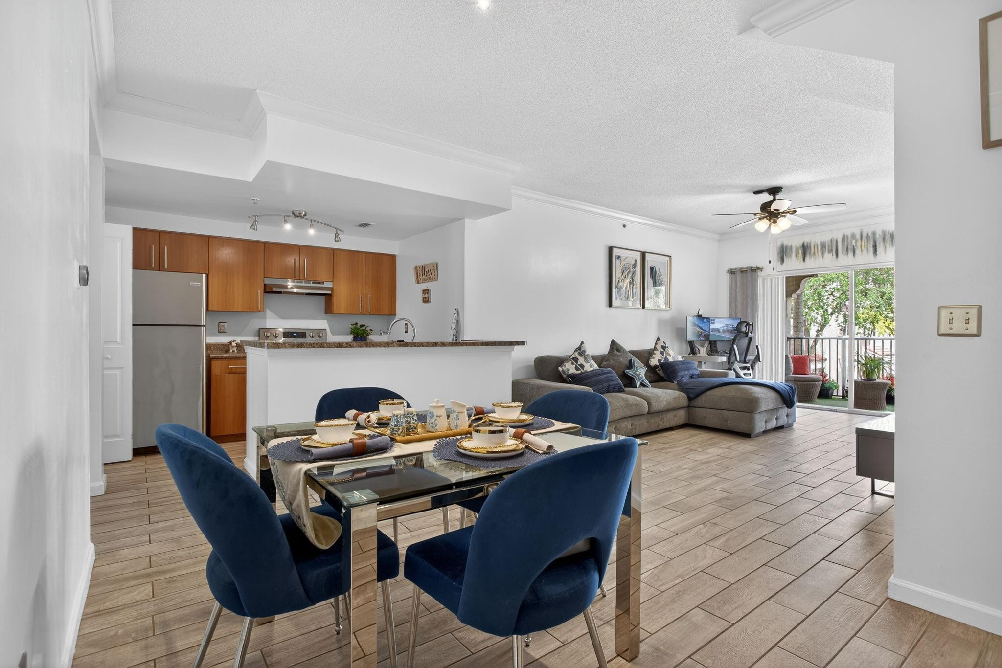 5980 West Sample Road, Unit 204 Coral Springs, FL 33067 - Photo 5 of 30 Photo 5