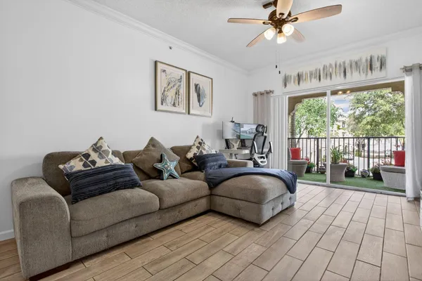 $275,000 | 5980 West Sample Road, Unit 204, Coral Springs, FL 33067