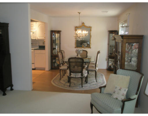 301 D Ridgefield Circle, Unit D Clinton, MA 01510 - Photo 4 of 12 Gallery Image 4
