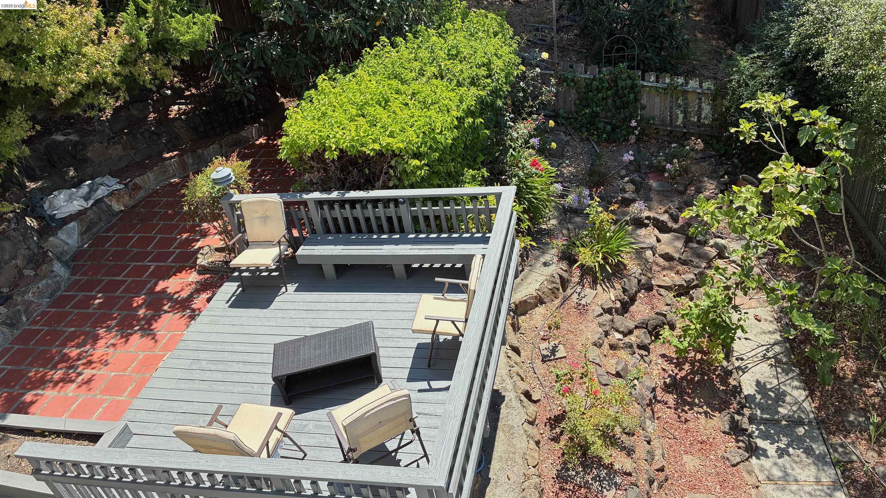 135 Alta Road Oakland, CA 94618 - Photo 24 of 42 View of wooden terrace