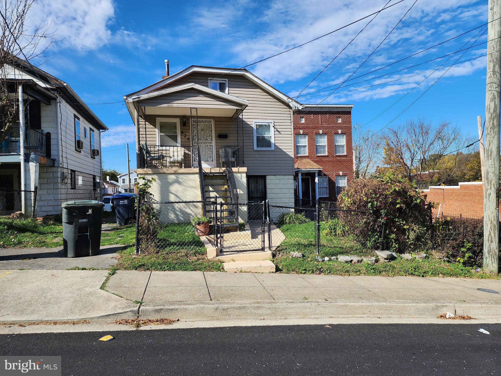624 50th Street Northeast Washington, DC 20019 - Photo 1 of 11
