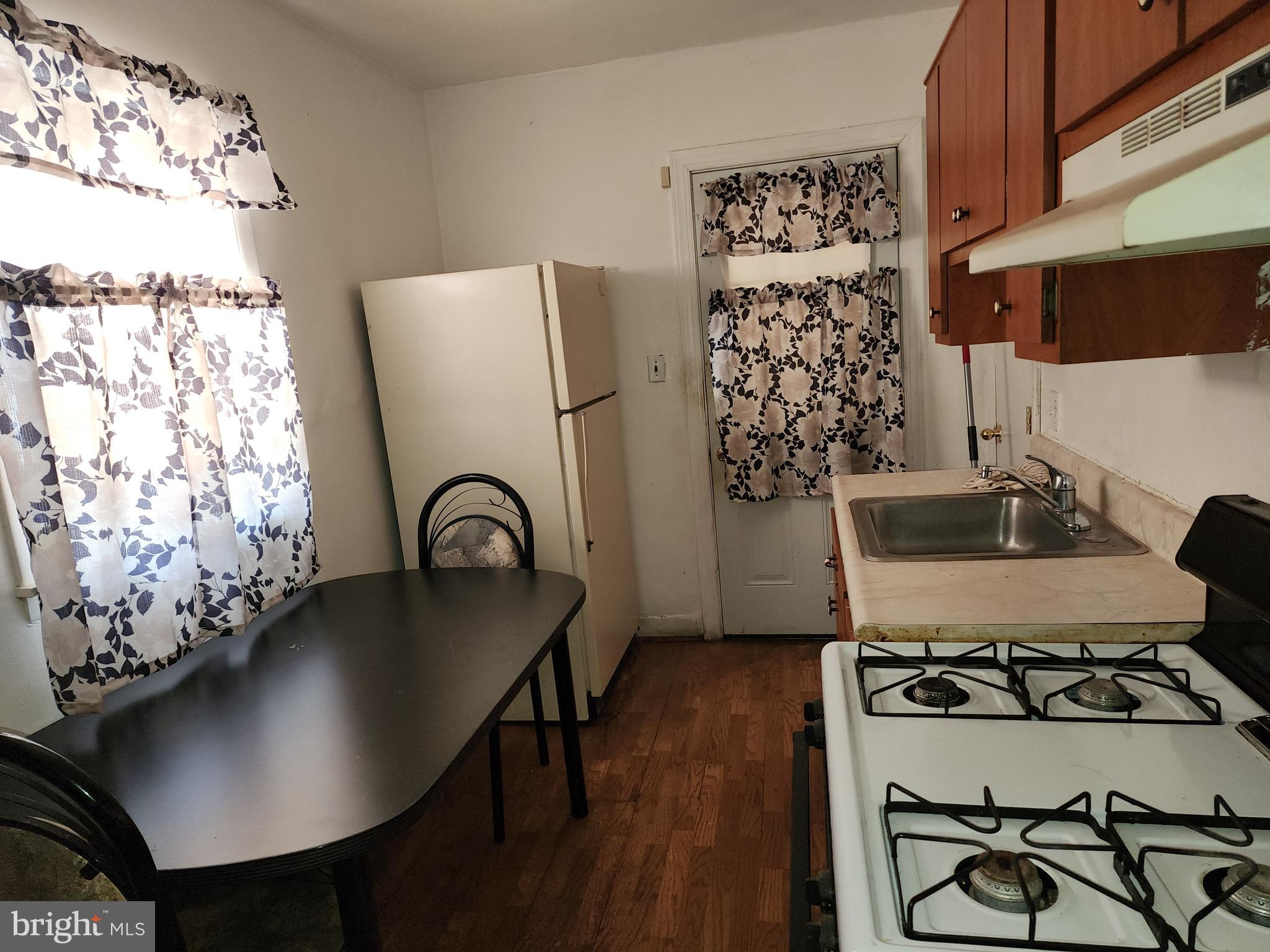 624 50th Street Northeast Washington, DC 20019 - Photo 3 of 11