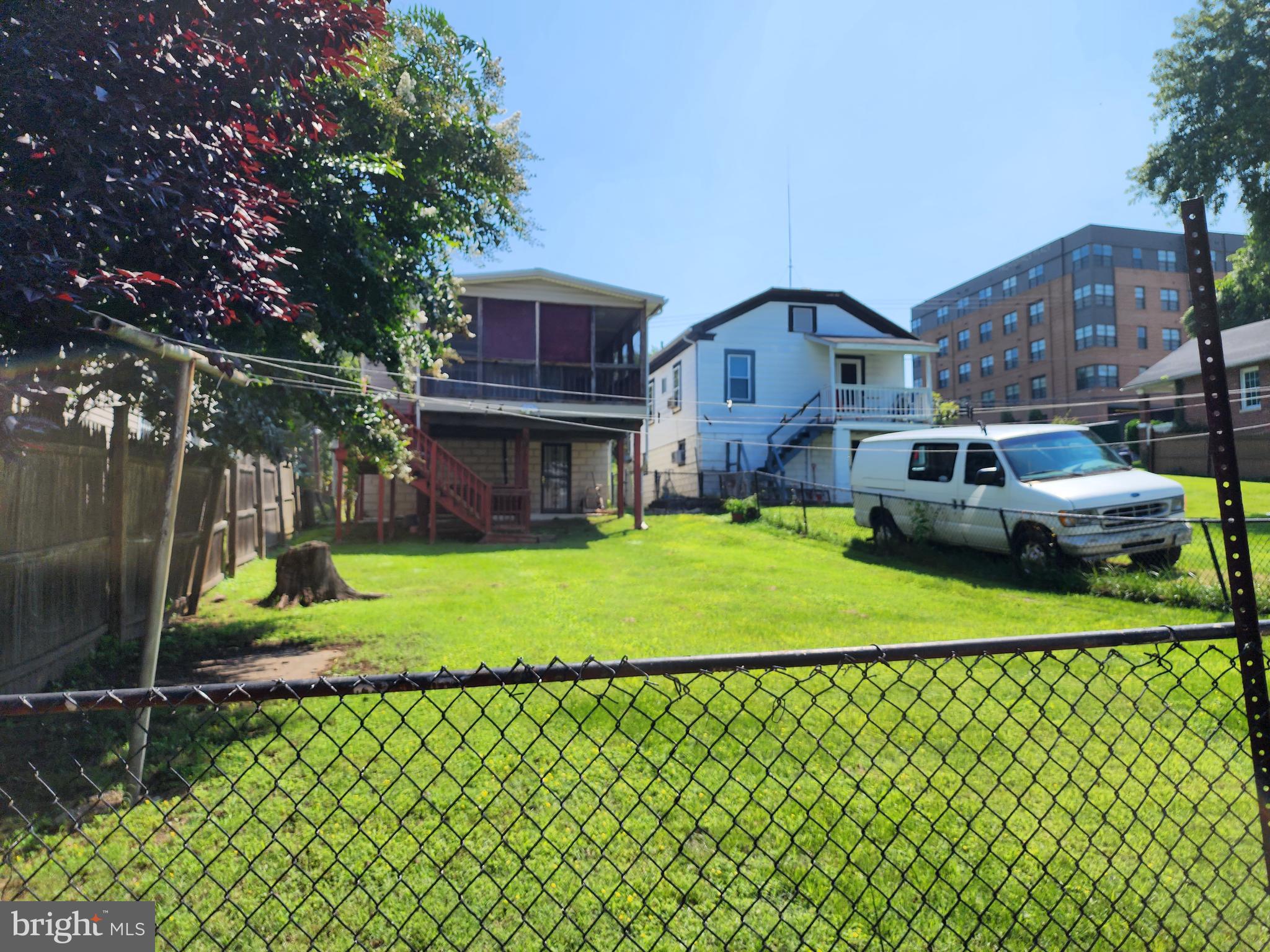 624 50th Street Northeast Washington, DC 20019 - Photo 8 of 11