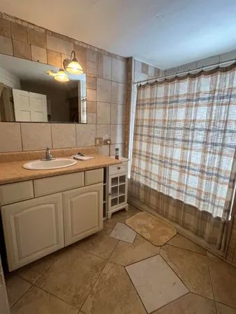 $169,900 | 709 Griswold Street, Jackson, MI 49203