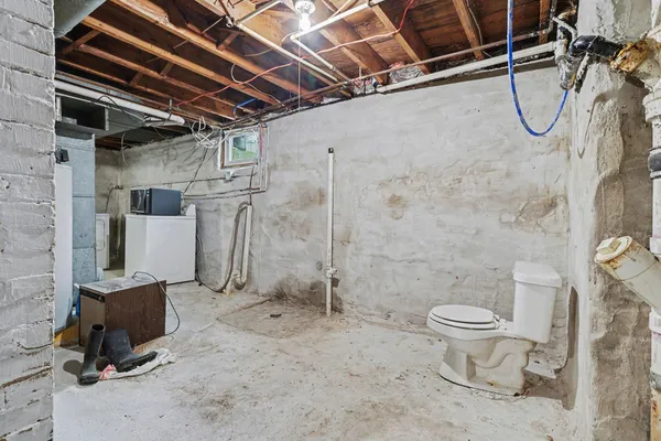 $159,900 | 709 Griswold Street, Jackson, MI 49203