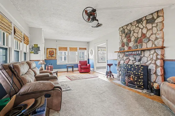 $159,900 | 709 Griswold Street, Jackson, MI 49203