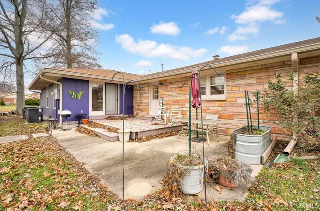 $298,000 | 218 Pine Street, Vincennes, IN 47591