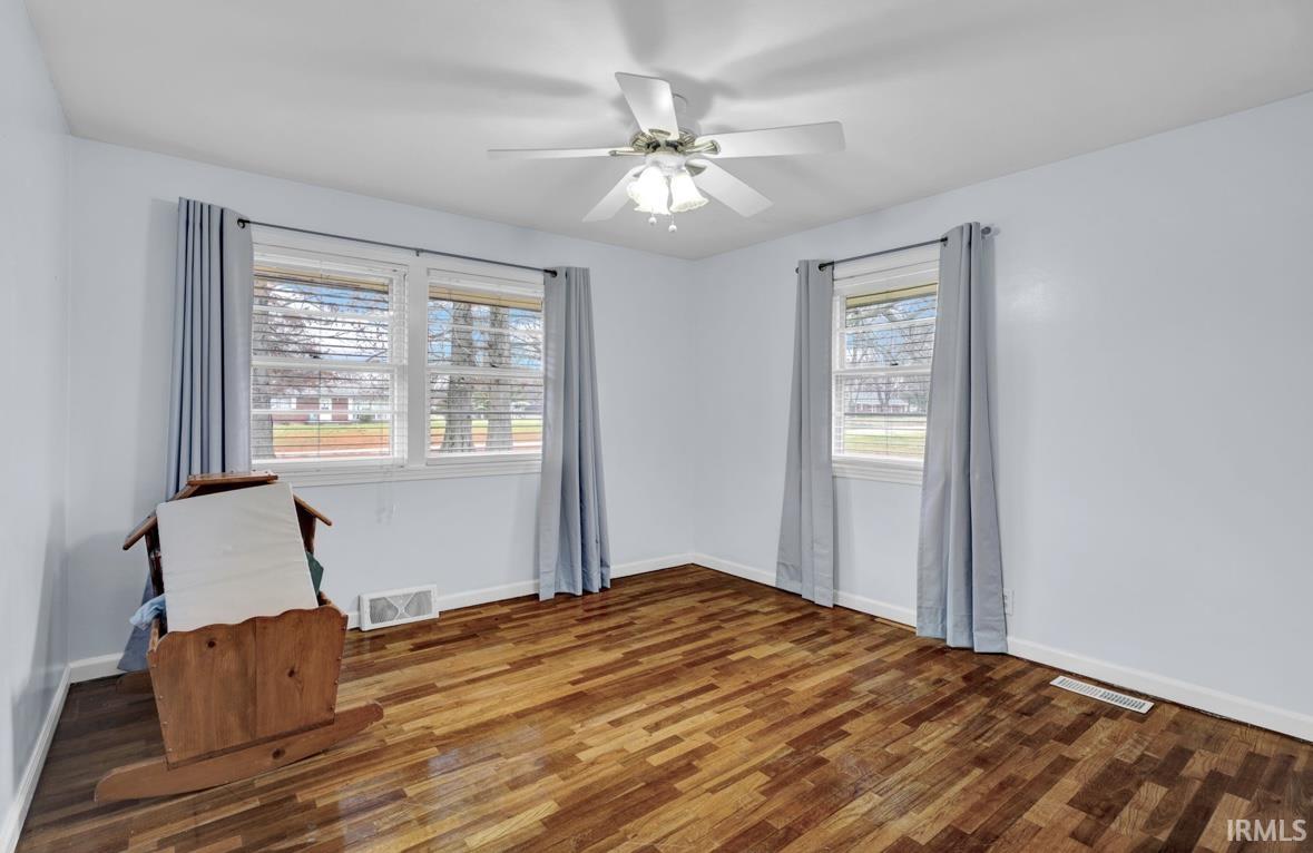 218 Pine Street Vincennes, IN 47591 - Photo 10 of 31