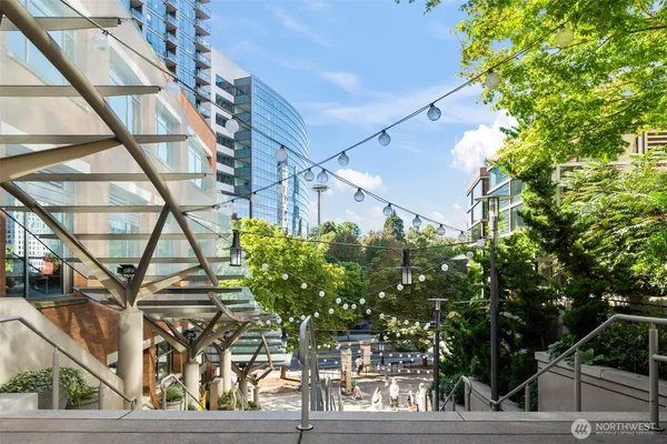 $2,800 | 900 Lenora Street, Unit W703, Seattle, WA 98121