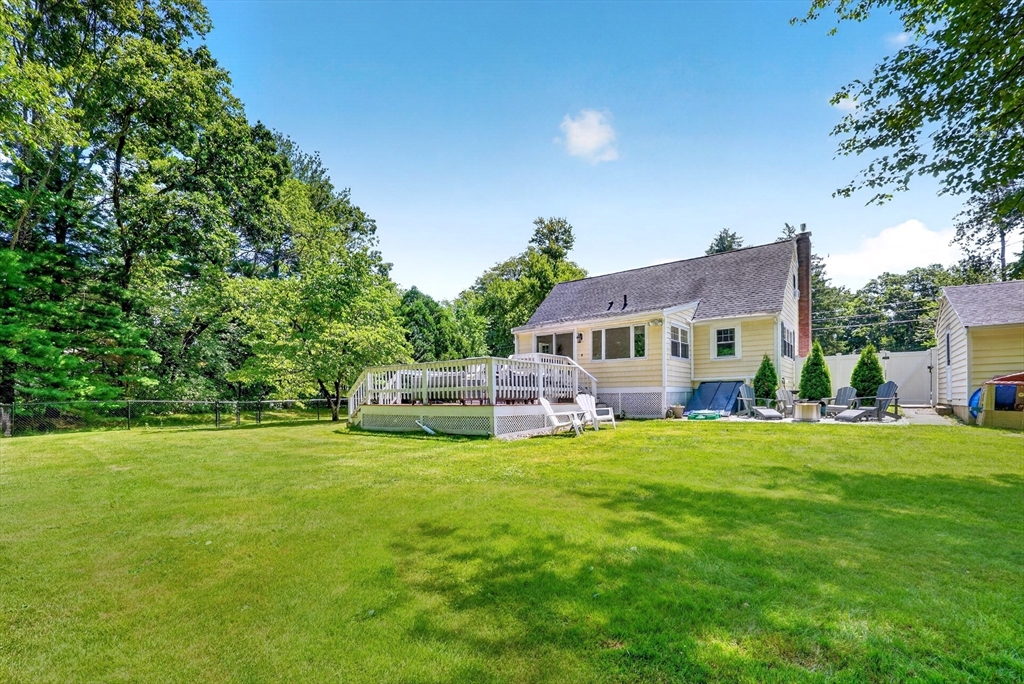 26 Brooksbie Road Bedford, MA 01730 - Photo 31 of 38