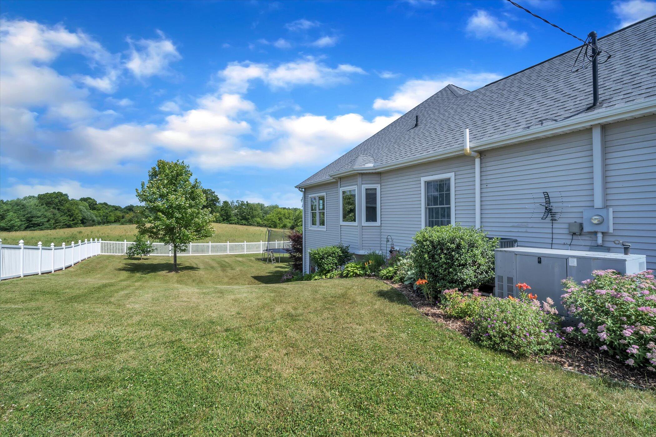 1295 North Portage Road Jackson, MI 49201 - Photo 43 of 57 58-1295-N-Portage-Rd-WindowStill-Real-Es