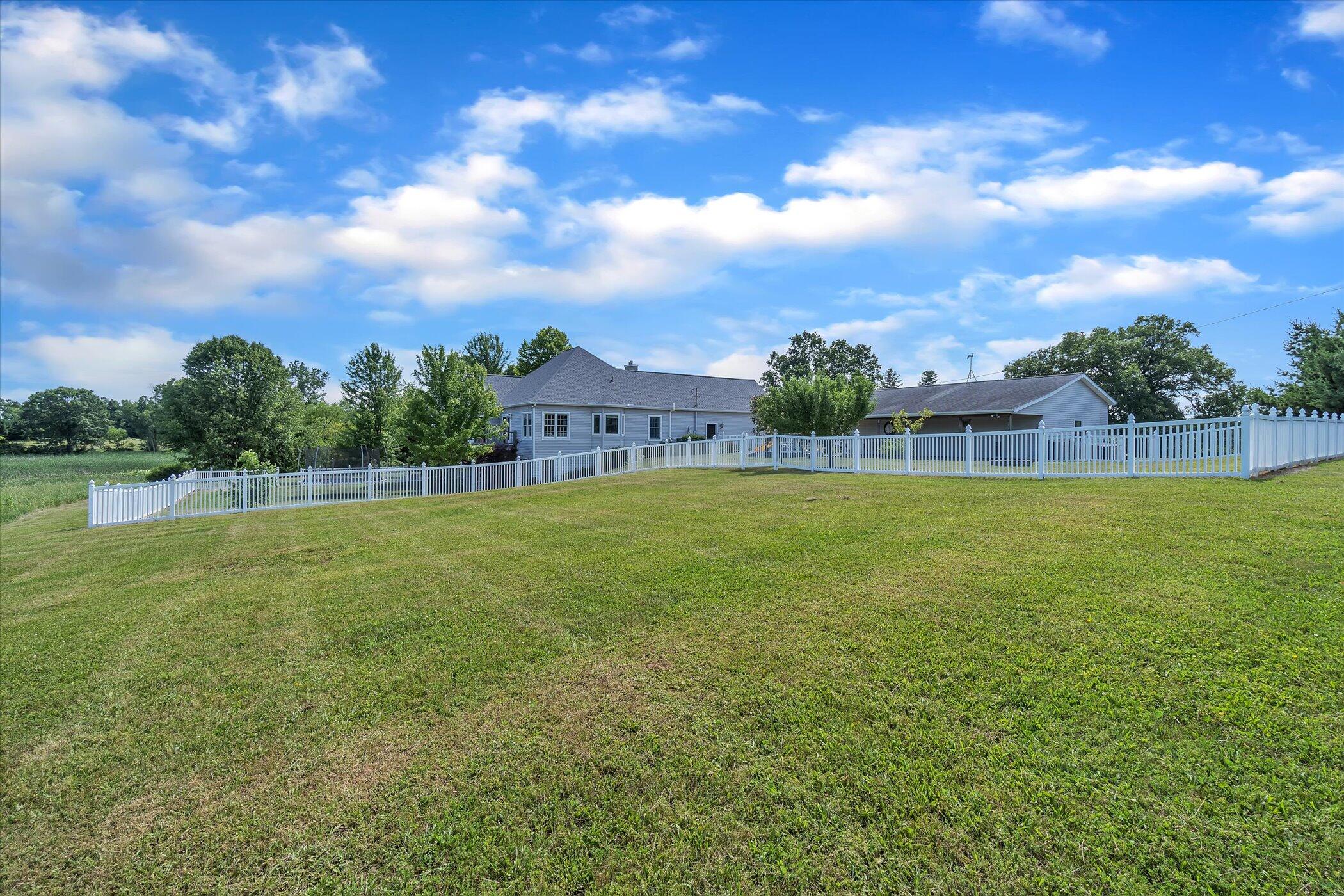 1295 North Portage Road Jackson, MI 49201 - Photo 51 of 57 55-1295-N-Portage-Rd-WindowStill-Real-Es