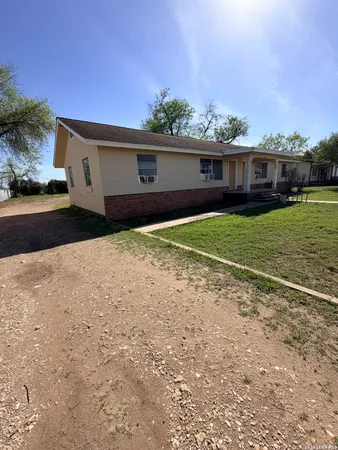 $1,100 | 4926 Alma Drive, Unit 1, San Antonio, TX 78222