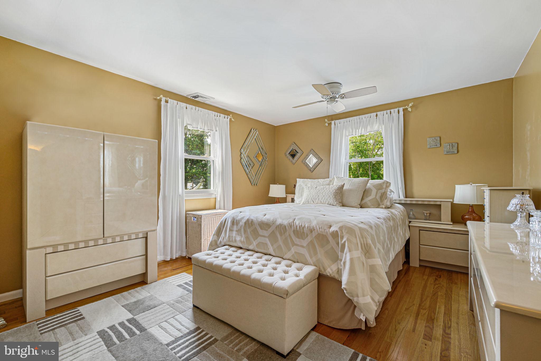 300 Parham Road Springfield, PA 19064 - Photo 28 of 45 Owner's bedroom