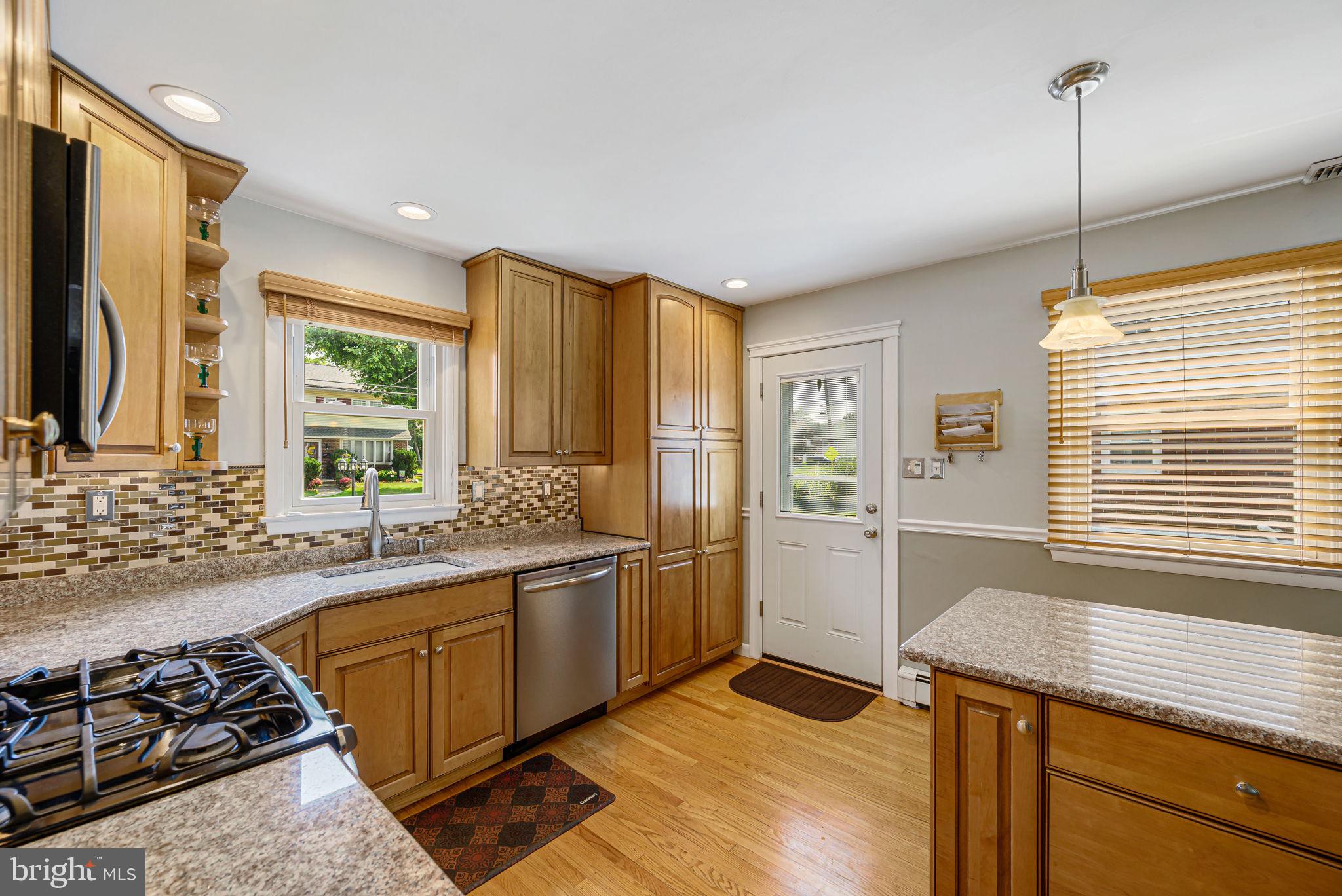 300 Parham Road Springfield, PA 19064 - Photo 4 of 45 Stunning kitchen