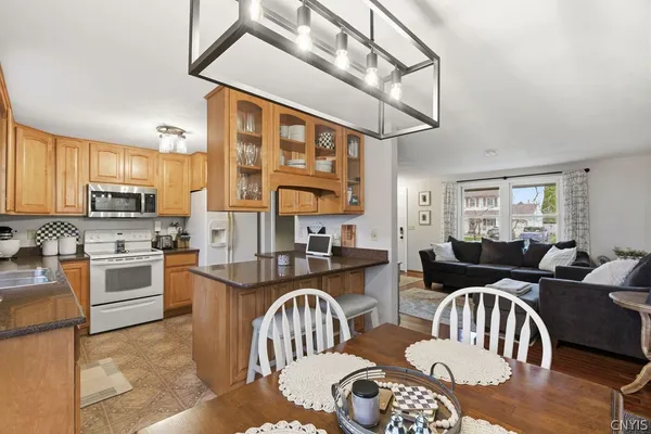 $249,900 | 8442 Transit Lane, Clay, NY 13027