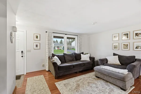 $249,900 | 8442 Transit Lane, Clay, NY 13027