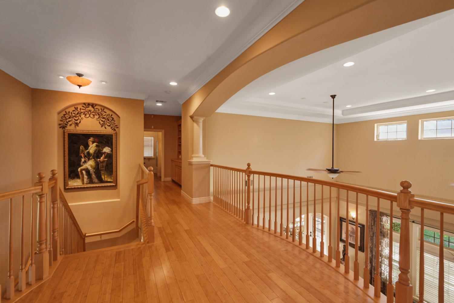 2575 Kensington Court Turlock, CA 95382 - Photo 40 of 62 a view of a hallway