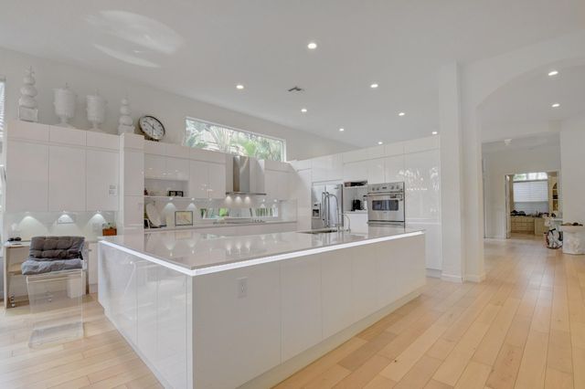 $685,000 | 16070 VÃa Monteverde, Delray Beach, FL 33446