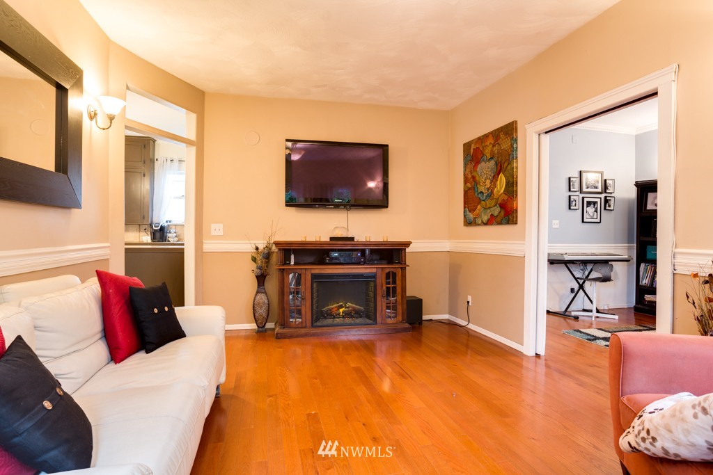 3902 High Street Everett, WA 98201 - Photo 4 of 12