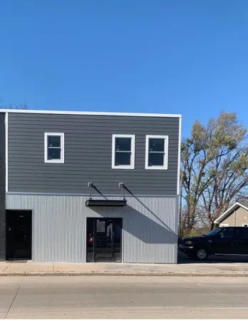 $1,950 | 1214 3rd Street South, Unit B, La Crosse, WI 54601