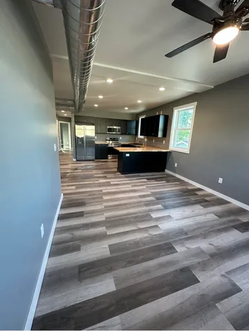 $1,950 | 1214 3rd Street South, Unit B, La Crosse, WI 54601