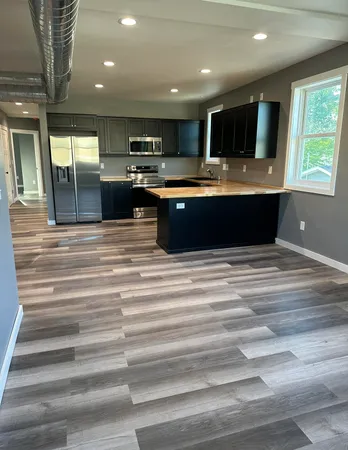 $1,950 | 1214 3rd Street South, Unit B, La Crosse, WI 54601