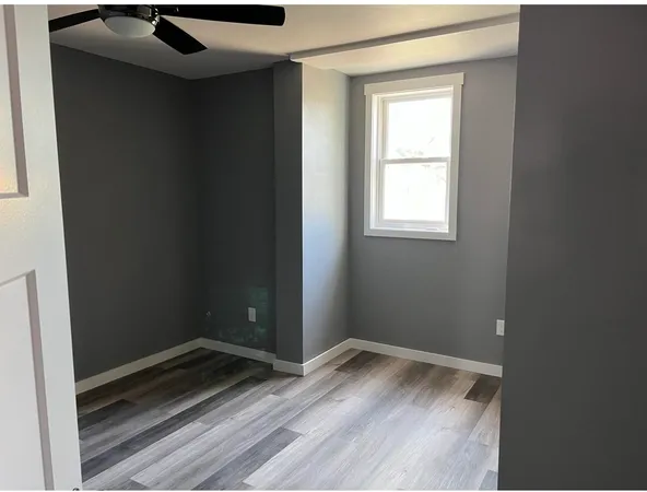 $1,950 | 1214 3rd Street South, Unit B, La Crosse, WI 54601