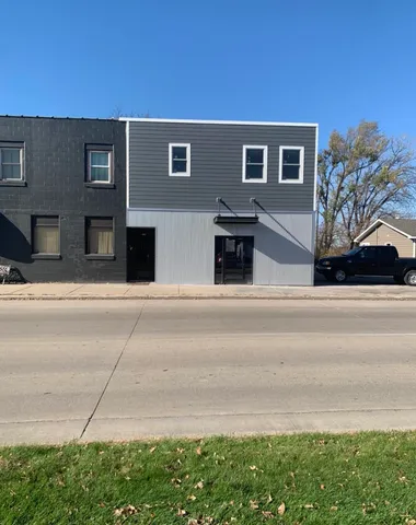 $1,950 | 1214 3rd Street South, Unit B, La Crosse, WI 54601