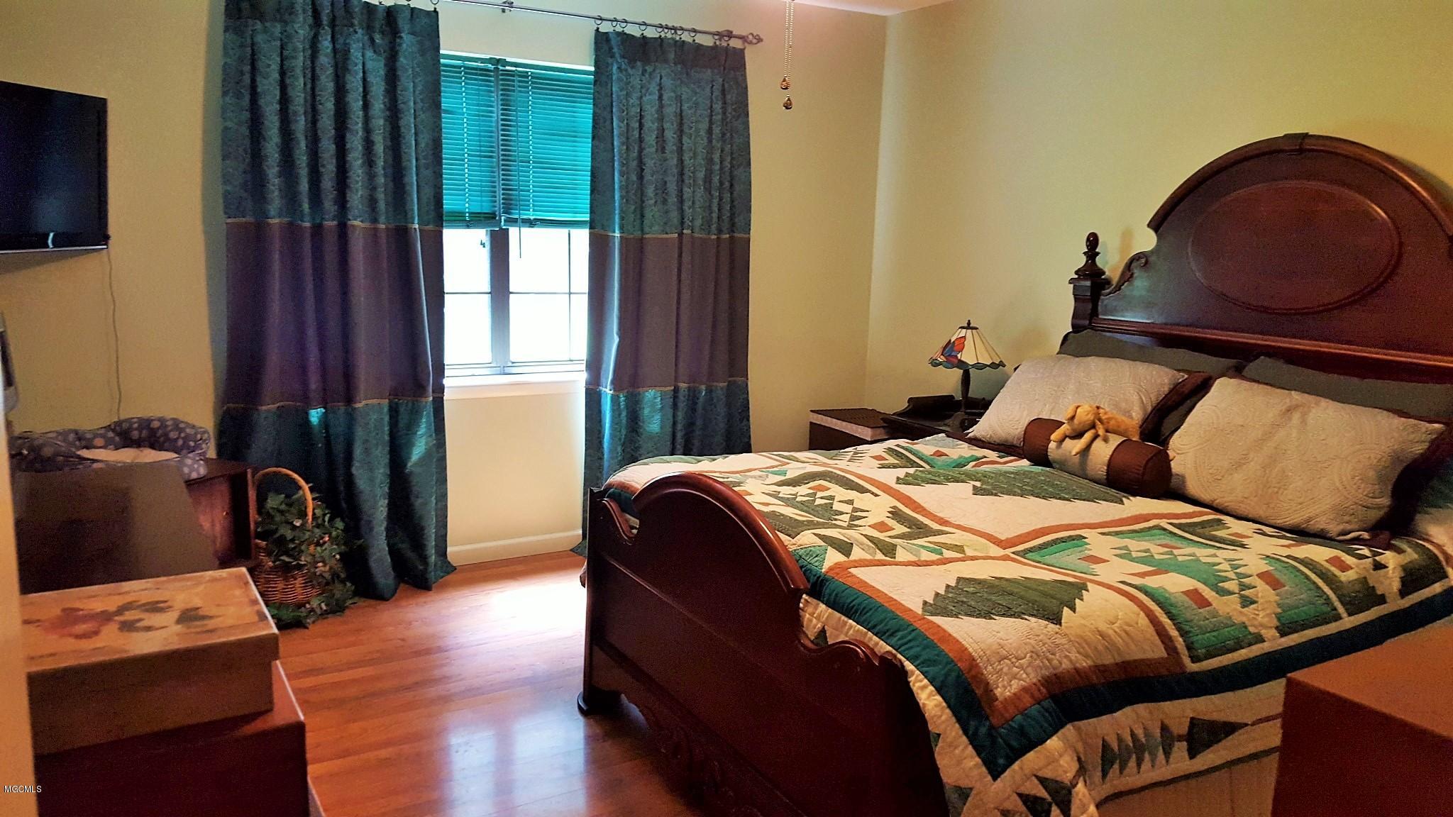 5249 Rue St Denis Gautier, MS 39553 - Photo 10 of 22 10