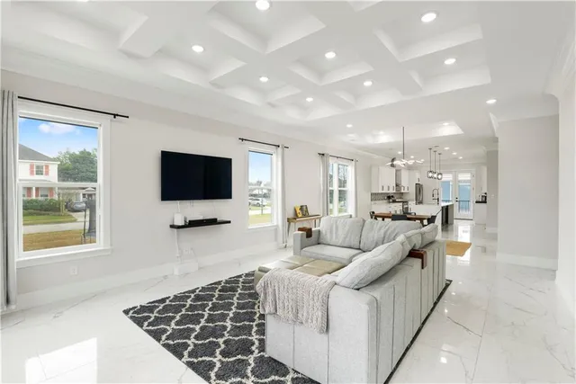 $549,900 | 9 Monplasier Place, New Orleans, LA 70114