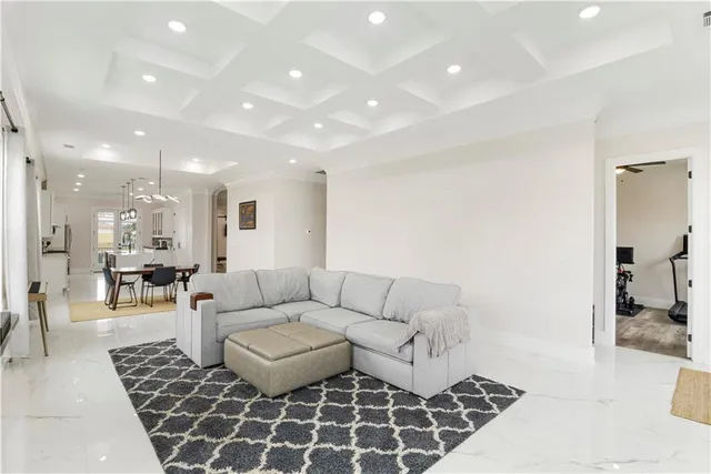 $549,900 | 9 Monplasier Place, New Orleans, LA 70114