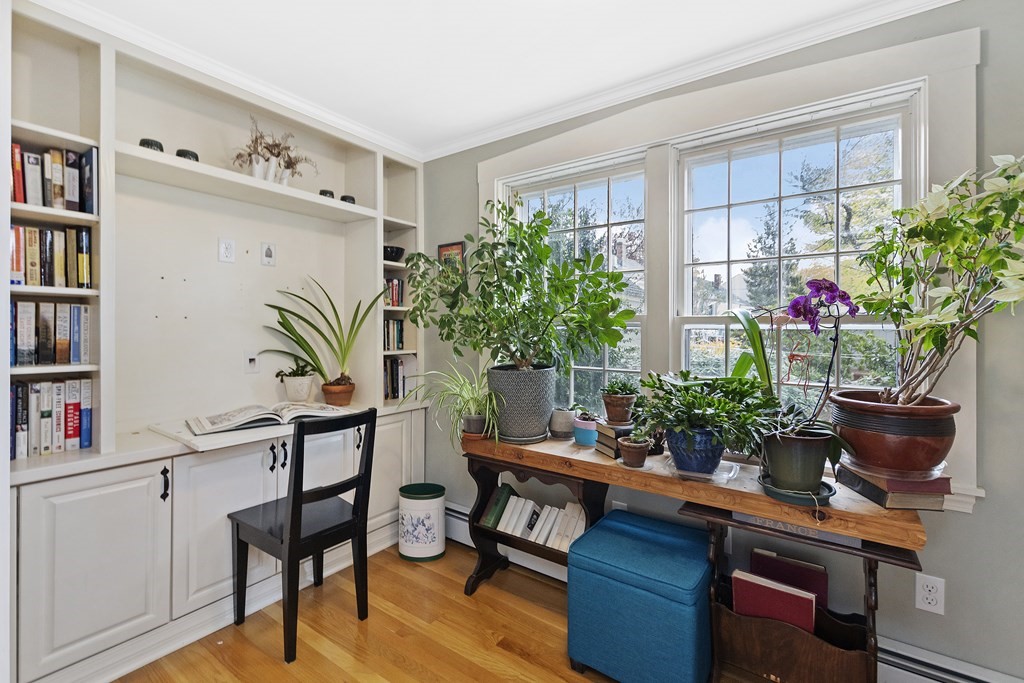 14 Virginia Road Waltham, MA 02453 - Photo 6 of 34 Gallery Image 6