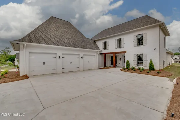 $885,000 | 425 Whittington Circle, Madison, MS 39110
