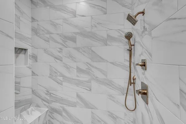 $885,000 | 425 Whittington Circle, Madison, MS 39110