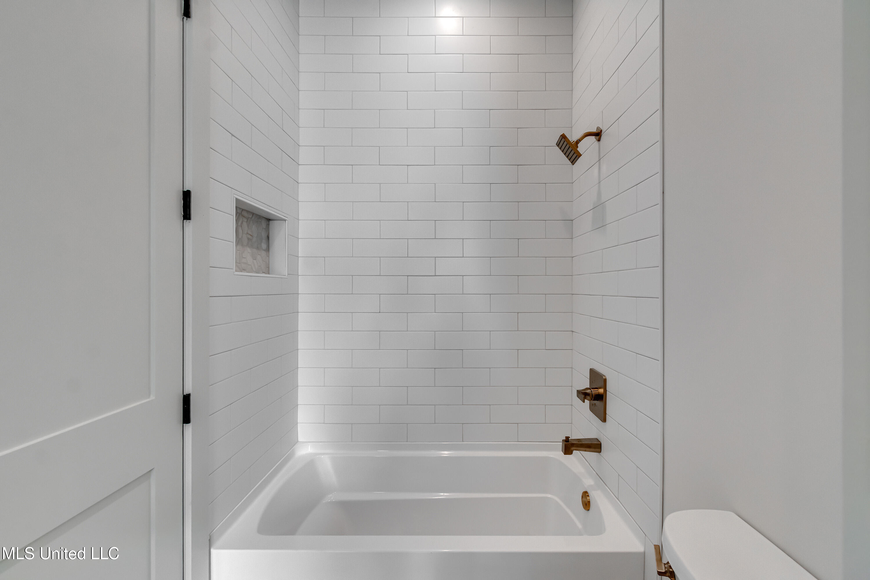 425 Whittington Circle Madison, MS 39110 - Photo 23 of 33 425 Whittington Cir-26