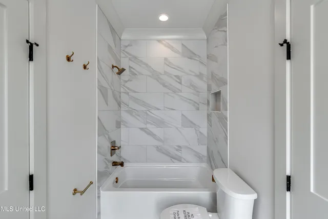 $885,000 | 425 Whittington Circle, Madison, MS 39110